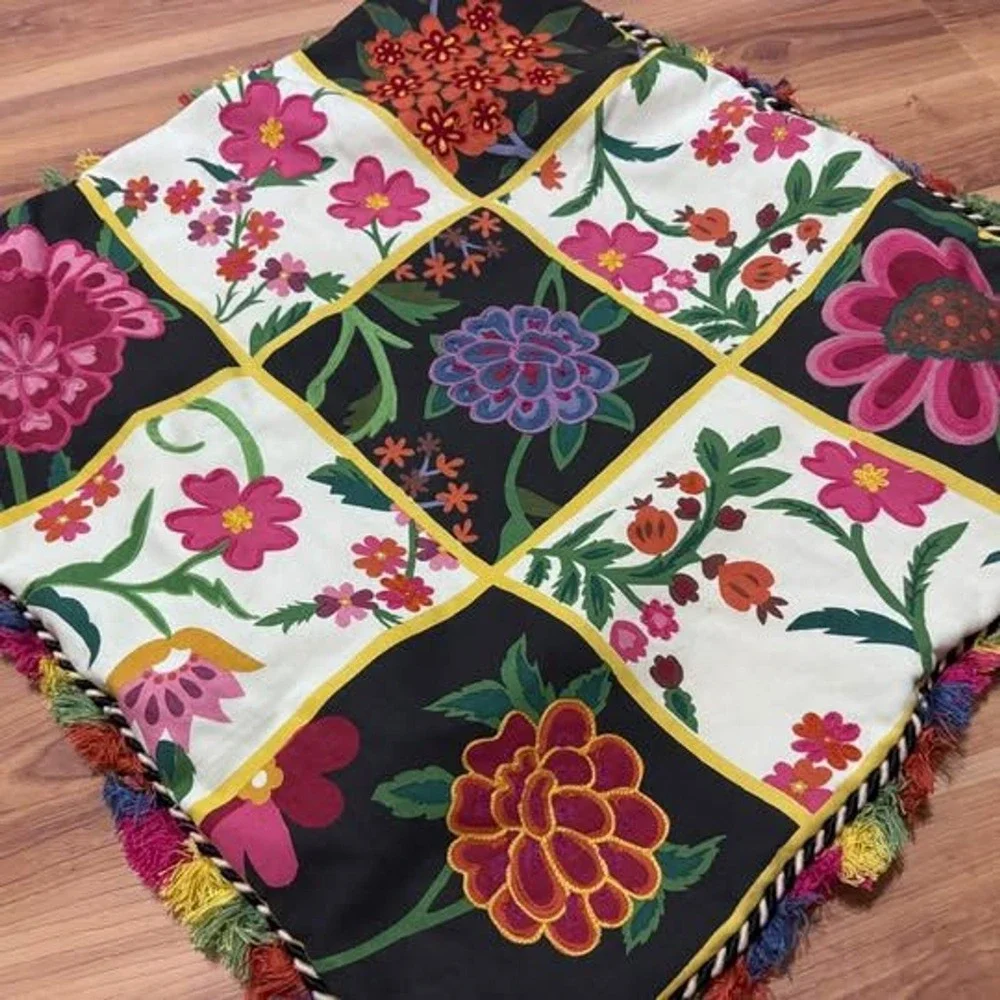 Pier 1 great used